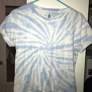 Light blue tie dye tee
